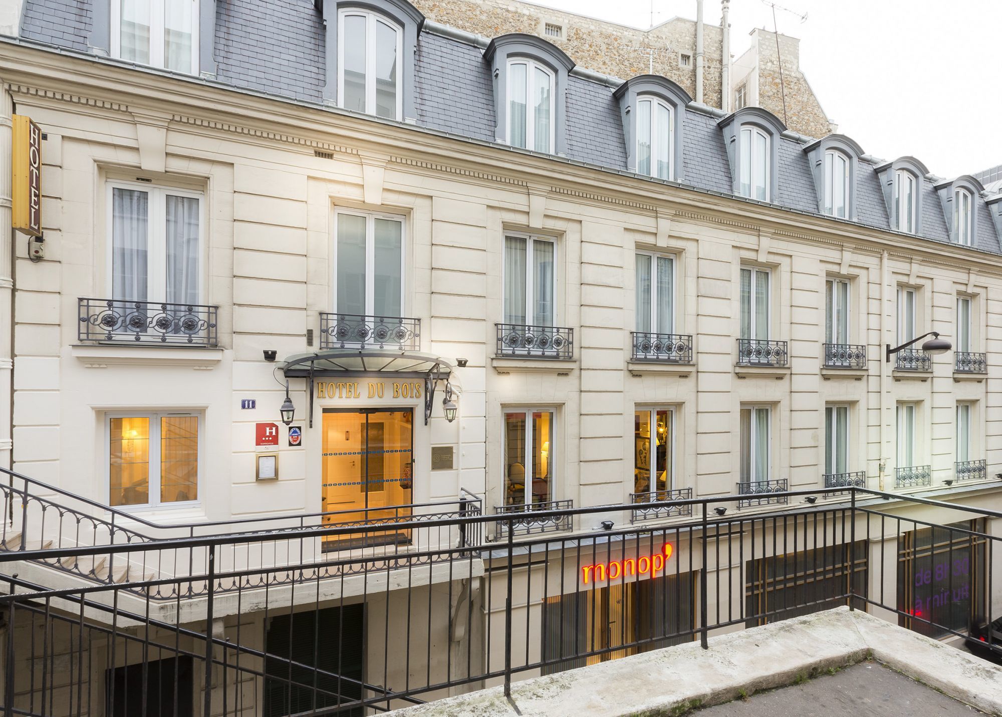 Hotel du Bois Paris - Exterior